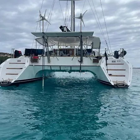 Catamarano Privilege 482 Bådhotel Syracuse